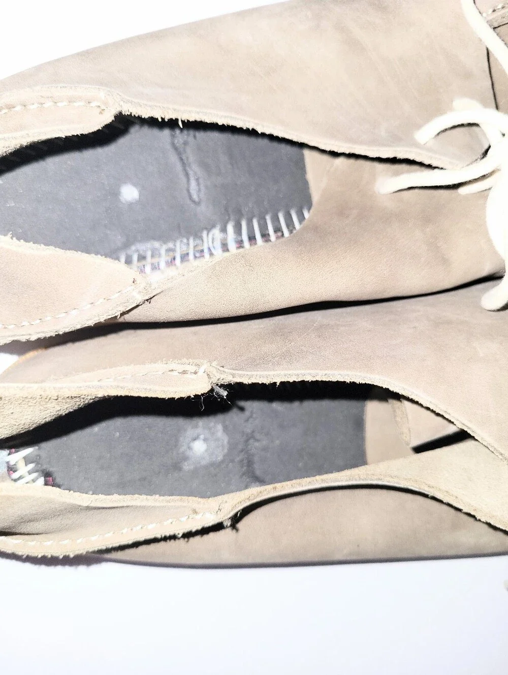 OluKai men taupe